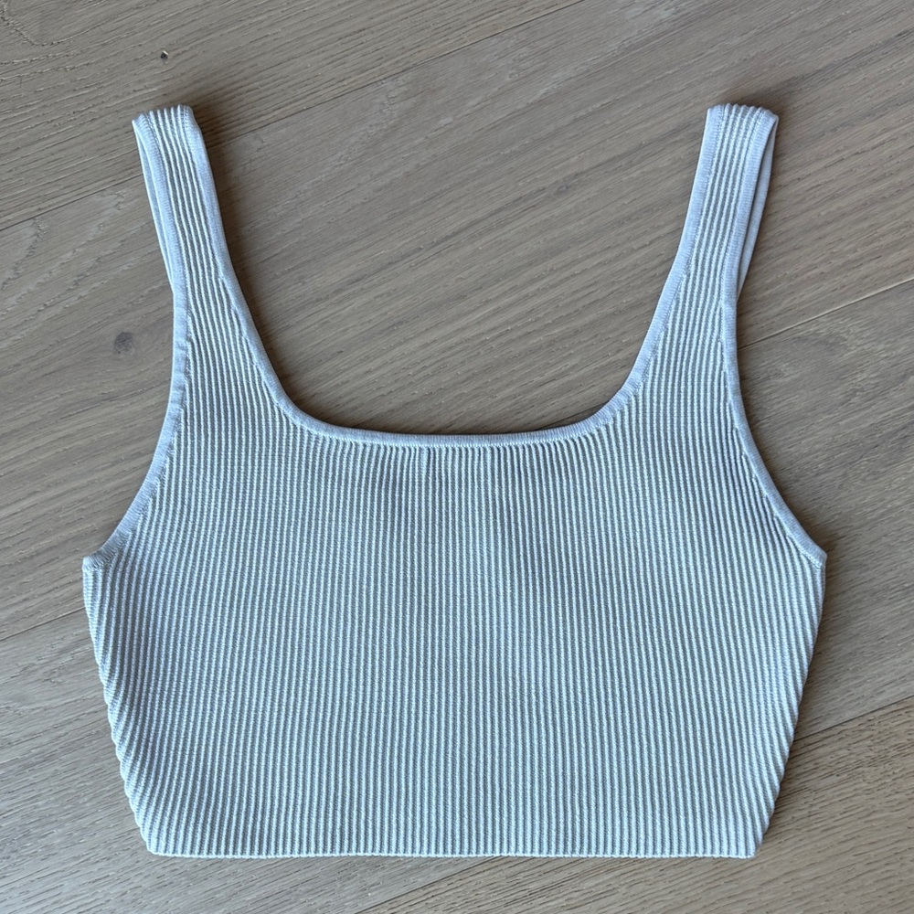 Babaton Ribbed Cream Crop Top